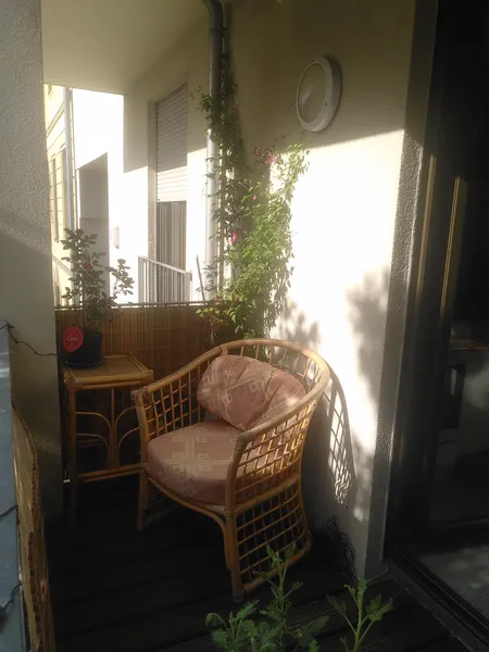 Charmante 1-Zi-Whg. mit viel Sonne und Westbalkon — photo 1